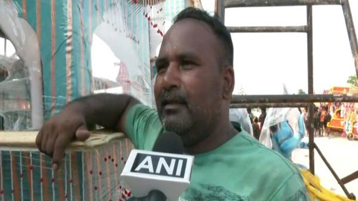 brings-great-joy-to-serve-bhole-baba-muslim-artisans-make-holy-kanwar-in-haridwar-amid-nameplate-controversy